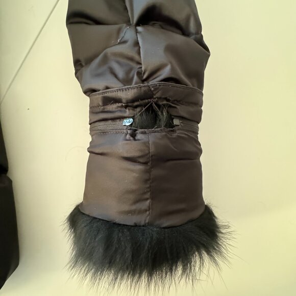VDP - Via delle Perle Women's Down Jacket, Size 50, US L-XL. - Picture 10 of 17